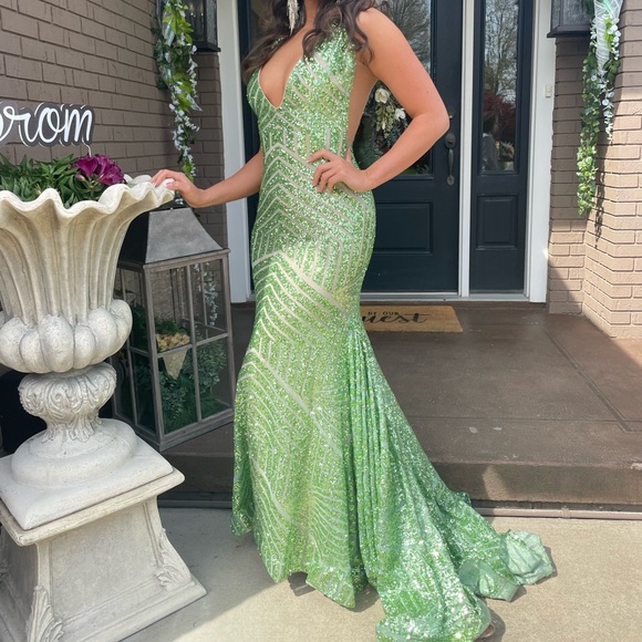 Jovani Prom dress size 2 - Picture 2 of 3